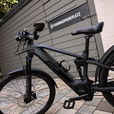 Astra Maris فندق بوسم