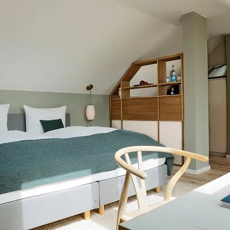 Astra Maris فندق