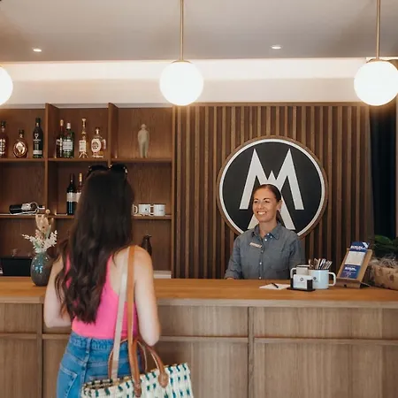 Astra Maris 酒店 4*