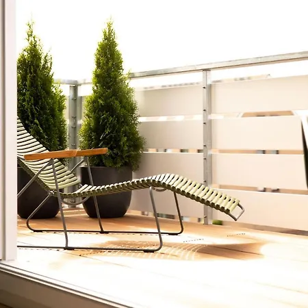 Astra Maris بوسم