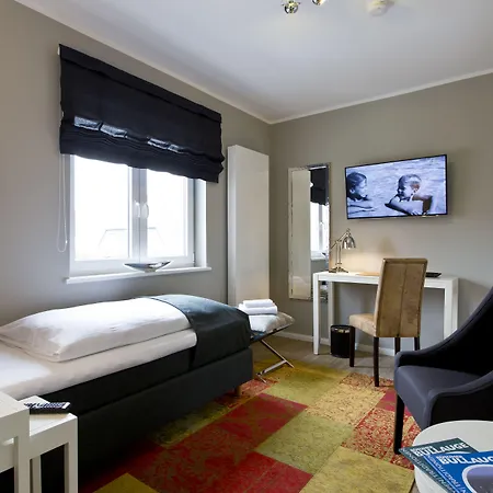 فندق Astra Maris 4*