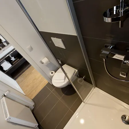 فندق Astra Maris بوسم