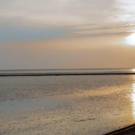 فندق Astra Maris 4*